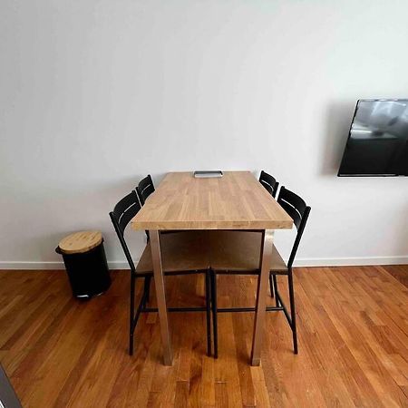 Appartement Climatise / Centre-Ville / 4 Personnes Безансон Екстер'єр фото